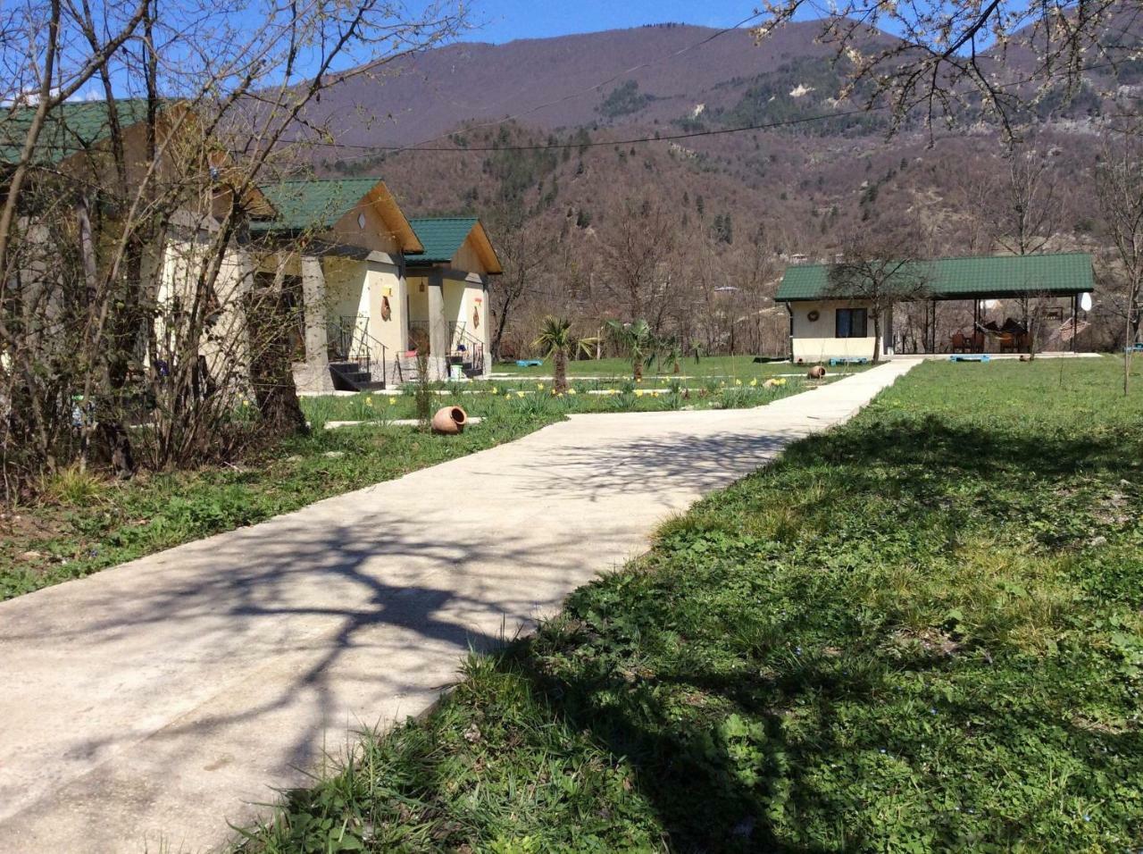 Taripiri Villa Ambrolauri Exterior photo